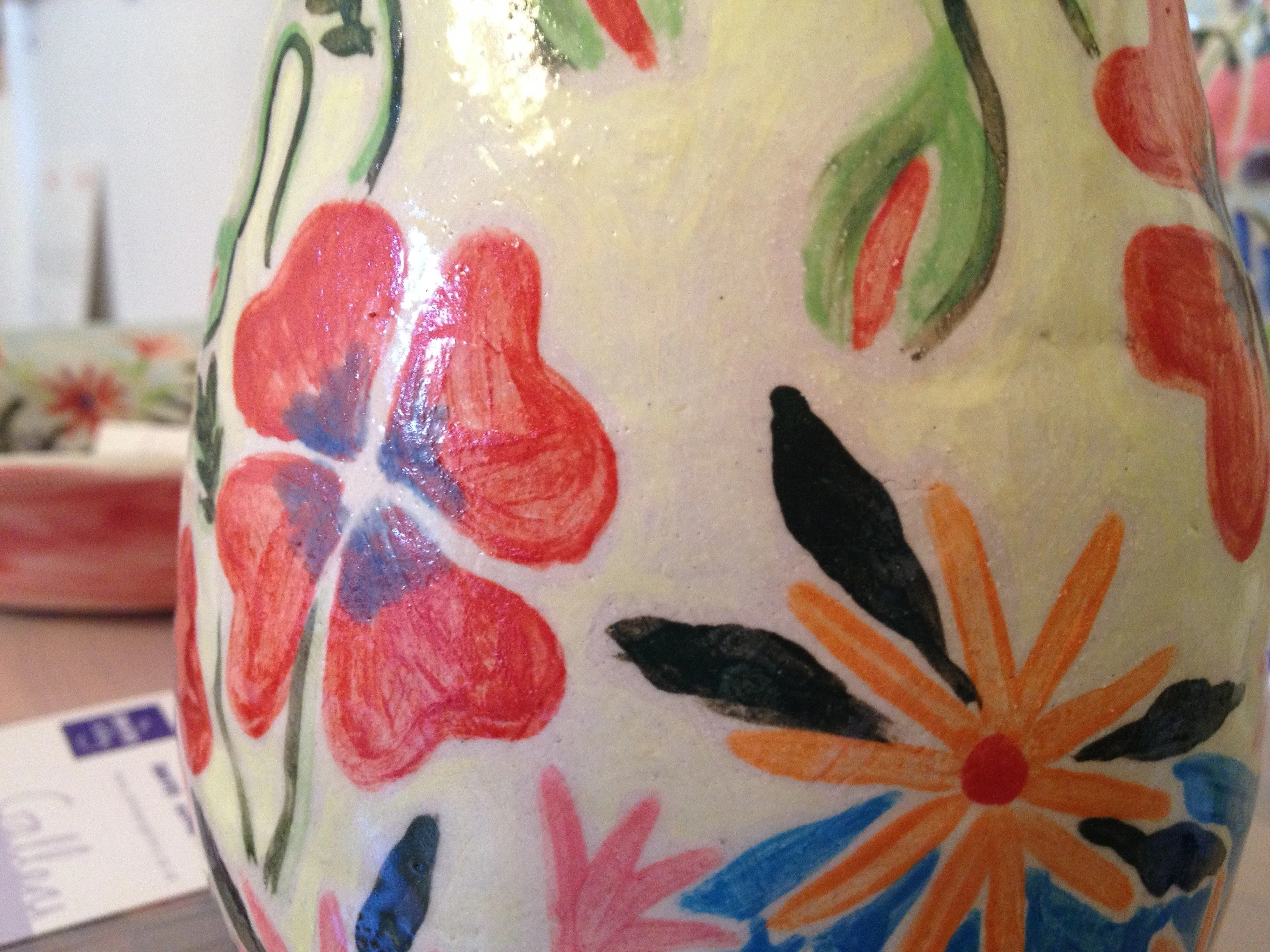 Cornish ceramic flower vase. Red Poppies and pink Daisies by Cornish artist Joanne Short - Image 5