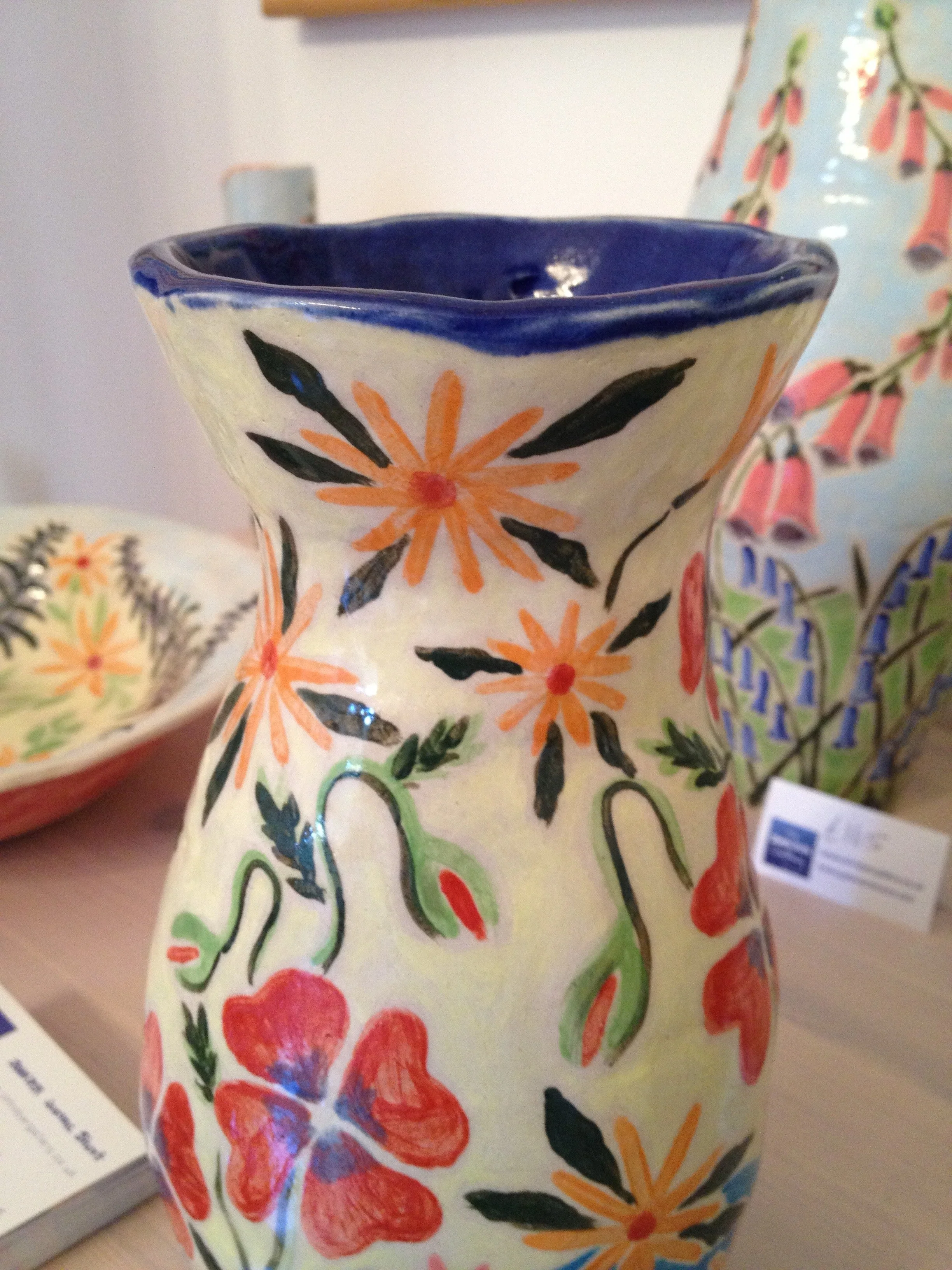 Cornish ceramic flower vase. Red Poppies and pink Daisies by Cornish artist Joanne Short - Image 6